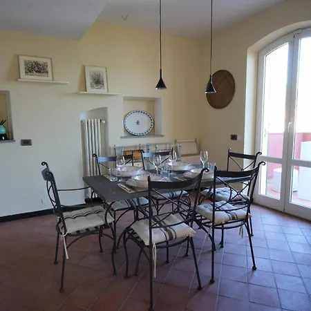 Il Castelletto Apartment *